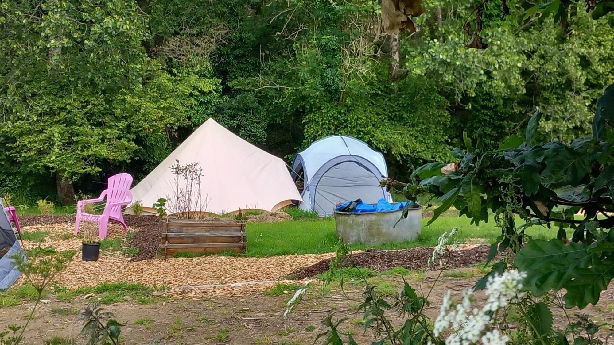 Tente Insolite En Pleine Nature Treduder Extérieur photo